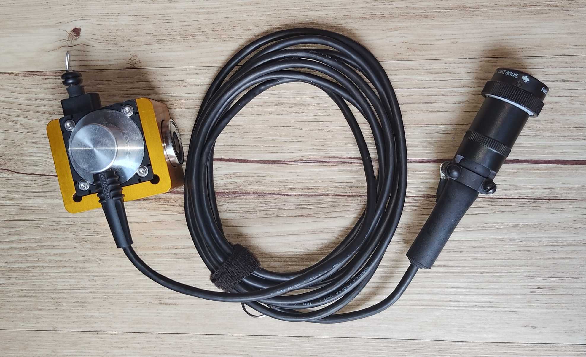 CUS ENC STRING 18P 001 001